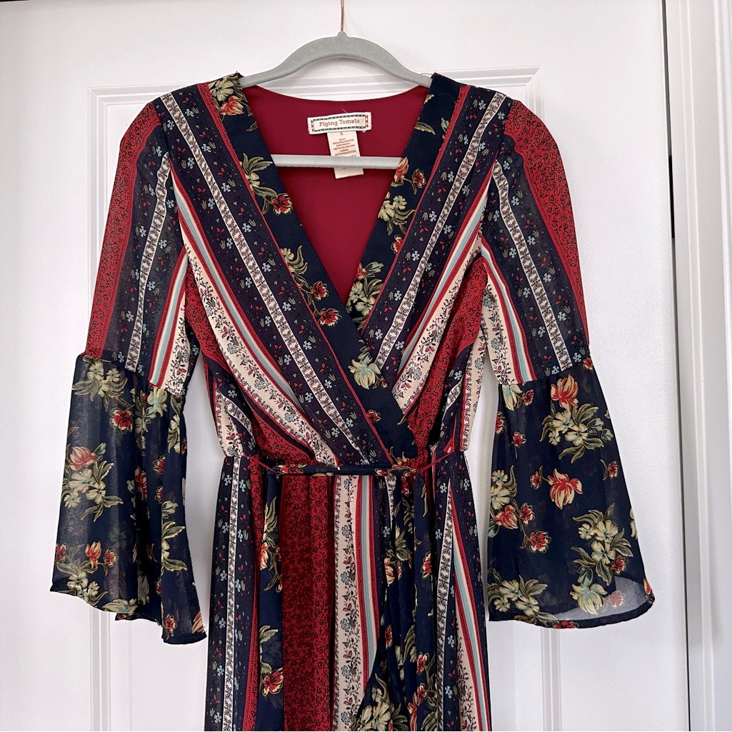 Women’s Small Boutique Flying Tomato Hi-Low Bell Sleeve Boho Fall Dress
